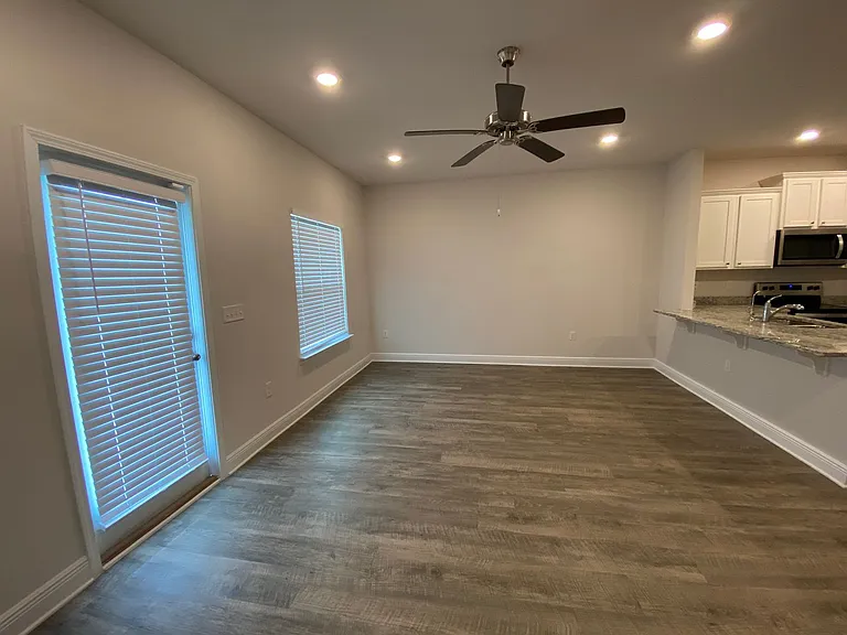1611 Caleigh Ct — Photo 3