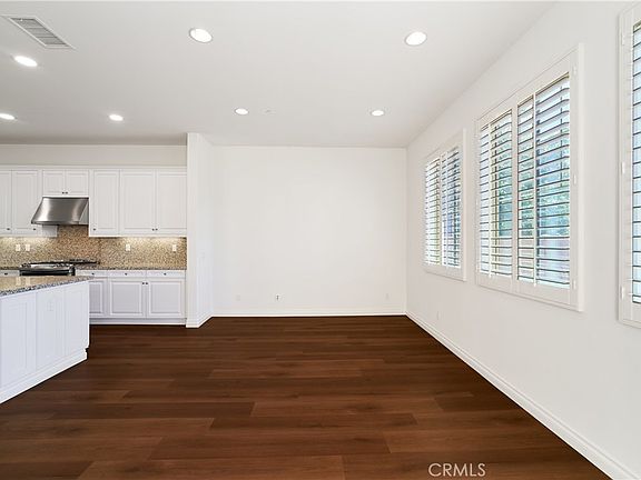 5th image of 350 Catalina Way