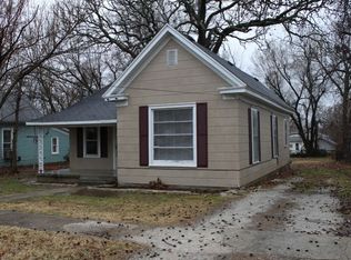 2227 N Howard Ave, Springfield, MO 65803