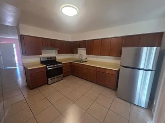 705 E Manzanita Dr #B Photo 1
