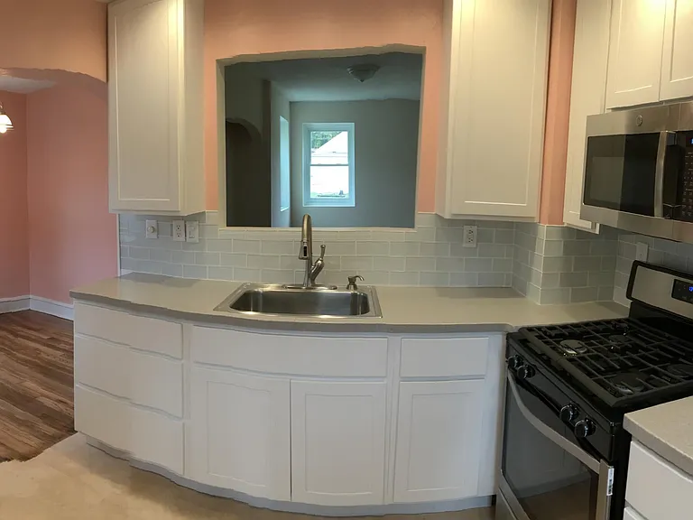 66 Park St — Photo 11