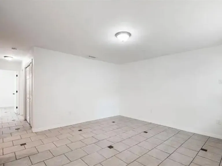 519 S Westgate Ave — Photo 3