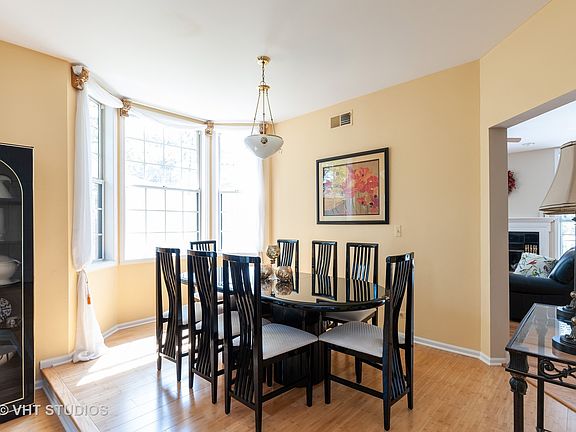 4th image of 406 W Parkside Dr