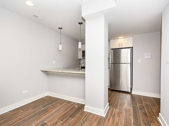 2nd image of 852 W Newport Ave APT G
