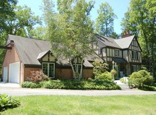 69 Gettle Rd, Averill Park, NY 12018