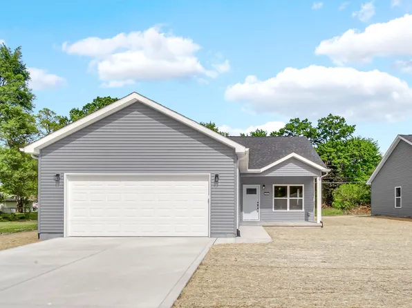 2861 Benton St, Lake Station, IN 46405