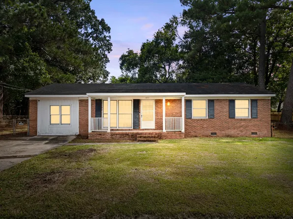 1851 Mepkin Rd, Charleston, SC 29407