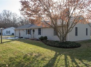 35 Sandra Dr, North Kingstown, RI 02852