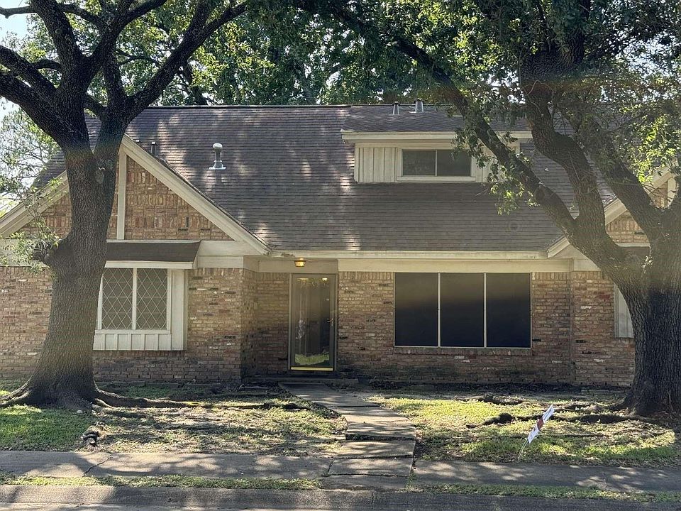 1st image of 2706 Burke Rd