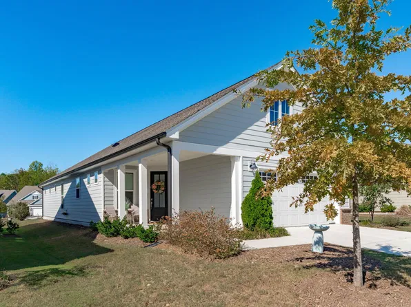 1518 Hornbeam Rd, Fuquay Varina, NC 27526