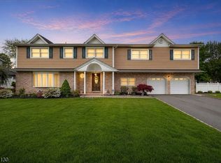 184 Stonehenge Ter, Clark Twp., NJ 07066