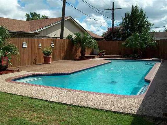 5th image of 3163 Crest Dr