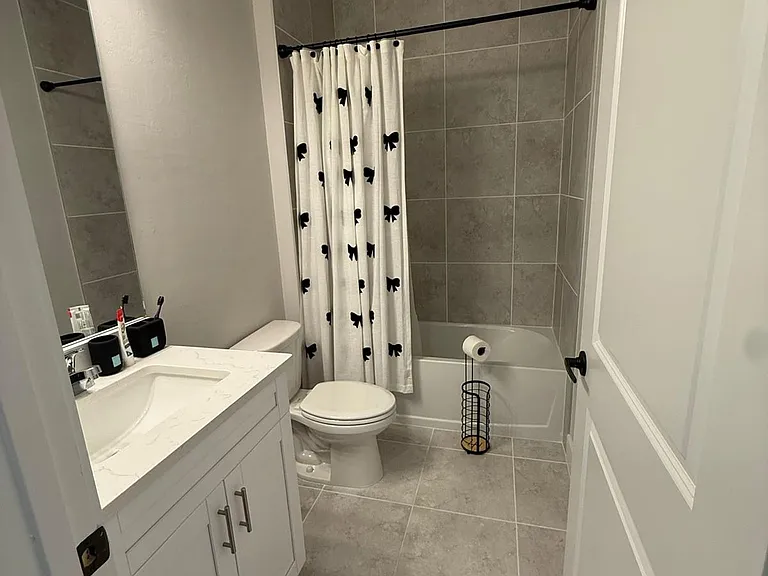 6016 Langdon Ave — Photo 11