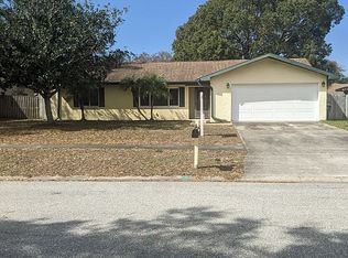 3330 Fox Hill Dr, Clearwater, FL 33761