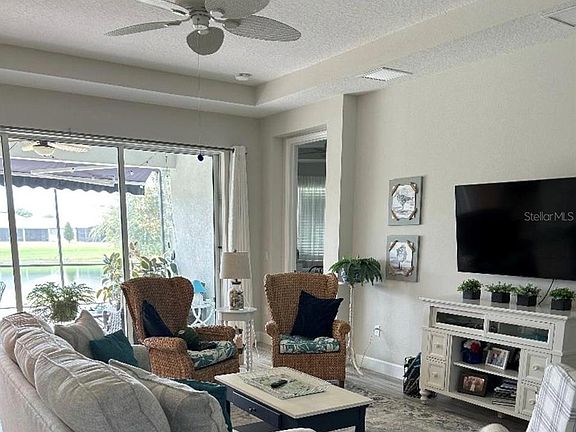 3rd image of 560 ADENMORE TERRACE