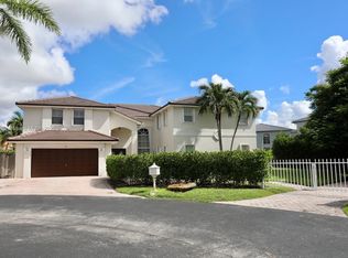 16335 SW 93rd St, Miami, FL 33196