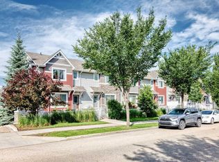 5321 3rd Ave SW, Edmonton, AB T6X0W7