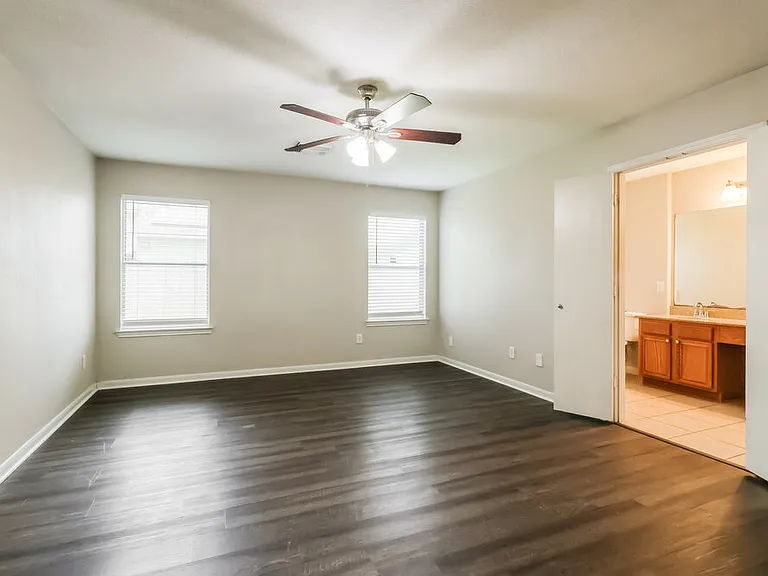 23503 Maple View Dr — Photo 10