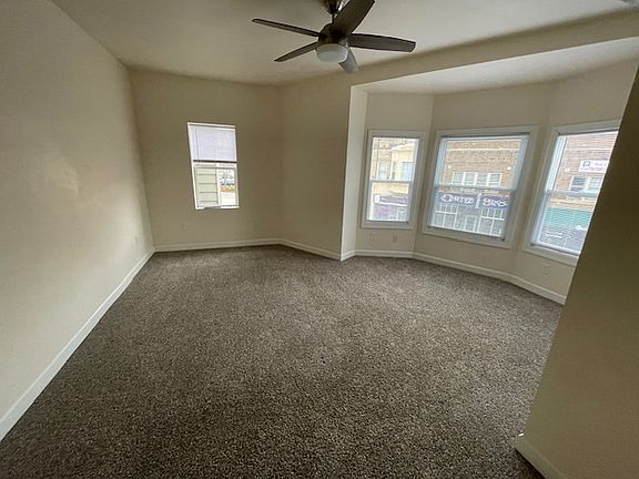 4th image of 2649 S Kinnickinnic Ave #2