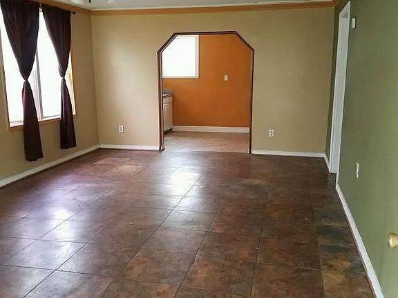 2nd image of 2030 Langley Ave