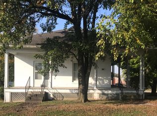 103 W Cedar St, Ridgway, IL 62979