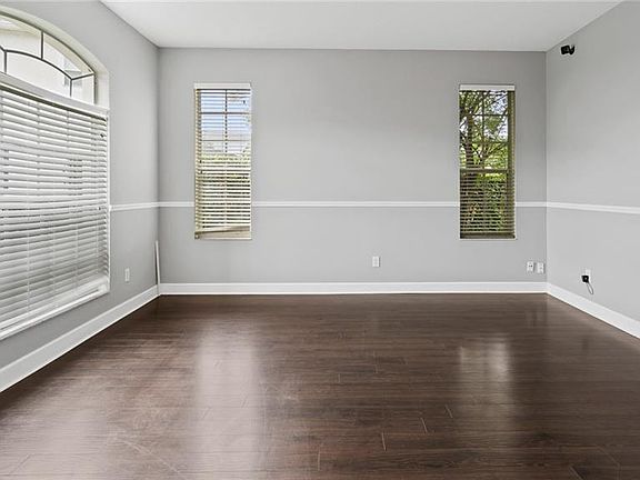 5th image of 10011 Oakside Ct