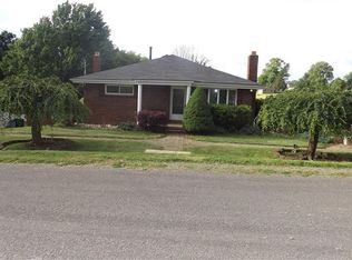 14 Pleasant View St, Burgettstown, PA 15021