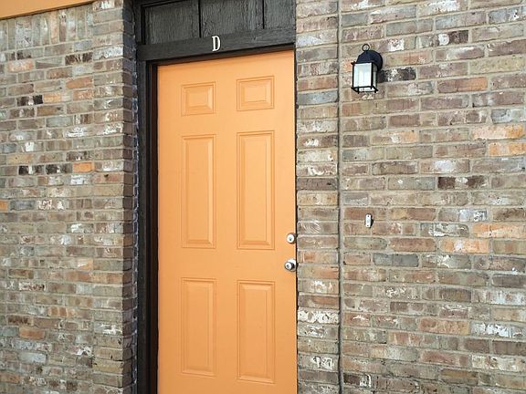 2nd image of 6001 Cougar Dr APT D