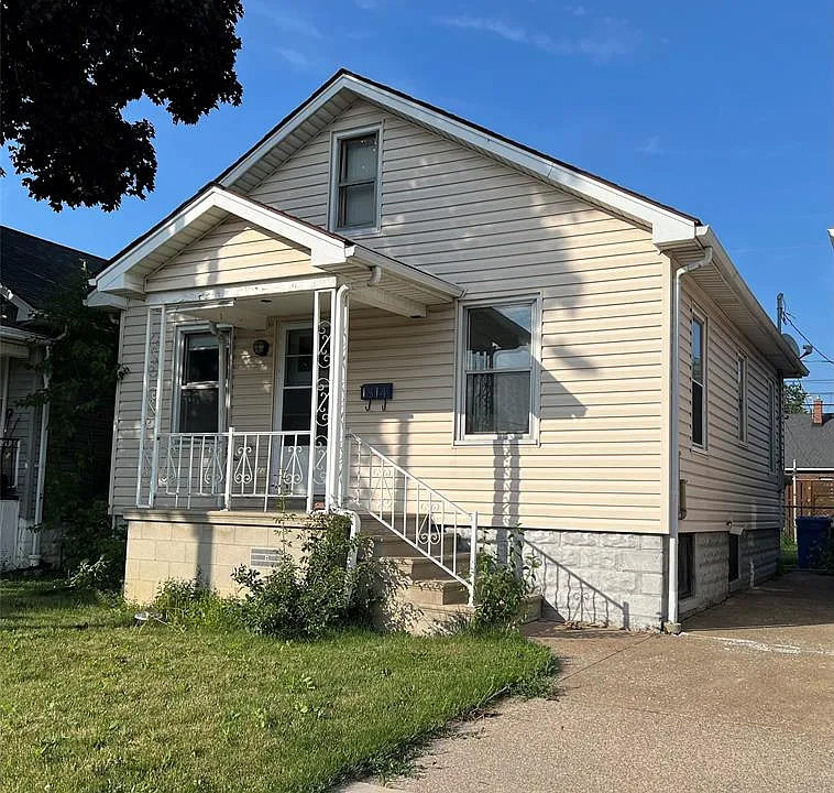 1814 Cadillac St