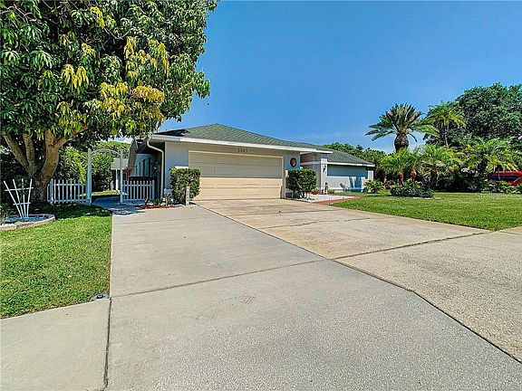3rd image of 3043 Enisgrove Dr E