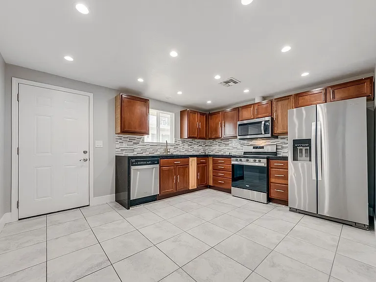 2318 Bassler St #A — Photo 1