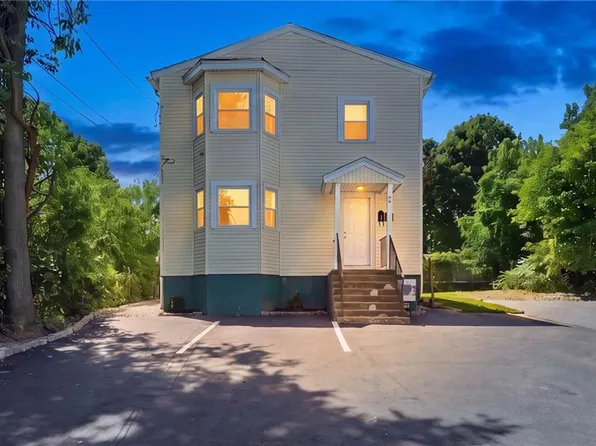 70 Veazie St, Providence, RI 02908
