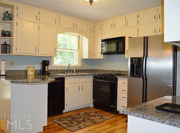 5th image of 1954 Branchwood Ct