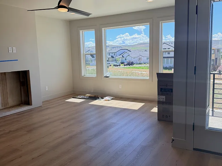 7025 Woods Rose Dr — Photo 7