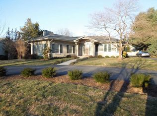 1211 Lakewood Dr, Lexington, KY 40502