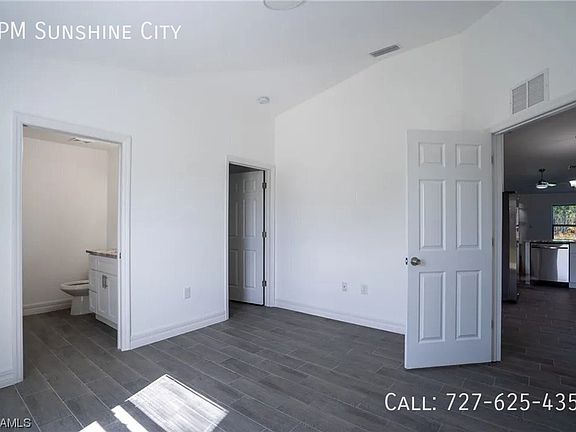5th image of 4633 22nd St SW