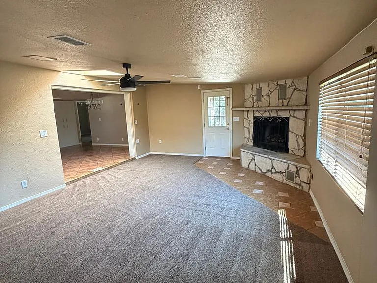 164 E Martin Dr — Photo 10