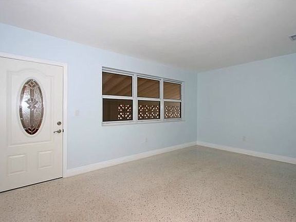 3rd image of 10 NE 49th St #12
