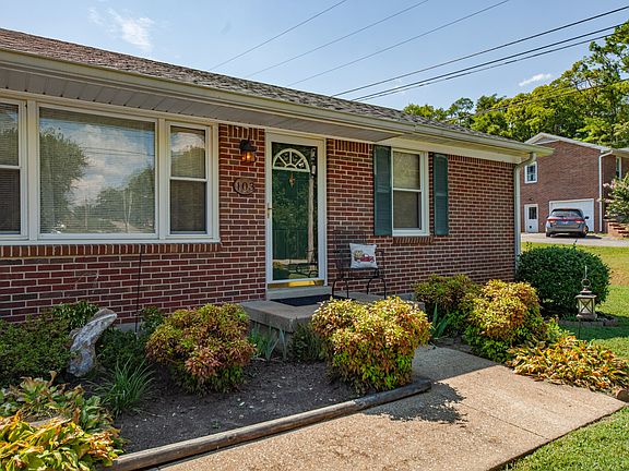 2nd image of 103 Lee Dr