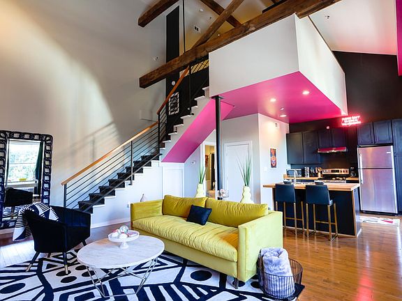 2nd image of 709 Jackson Ave APT 304