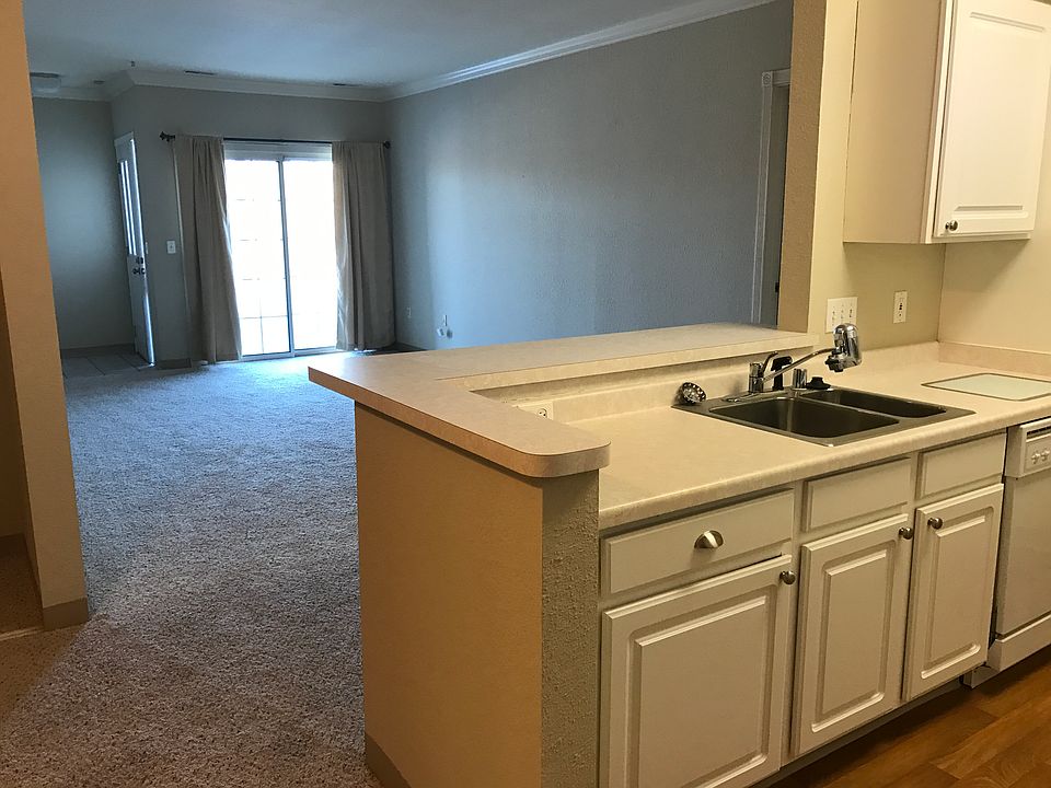 2nd image of 2732 Northview Rd