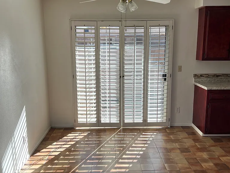 41039 Beachwood Ave #41039 — Photo 2