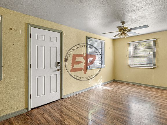 3rd image of 126 Lilly Ln