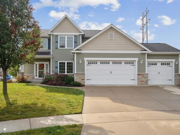 1909 E 60th Cir, Davenport, IA 52807