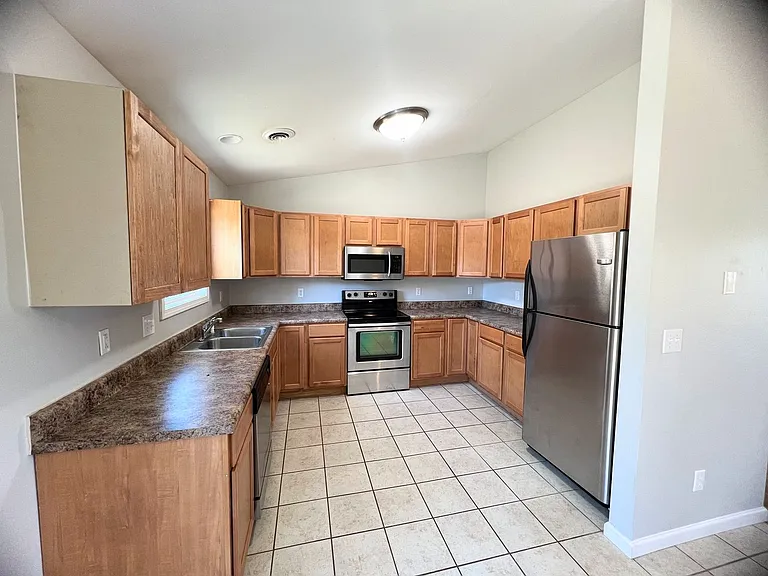 20963 Honest Ln — Photo 5