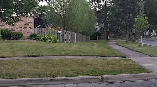 3rd image of 206 Circle Ave