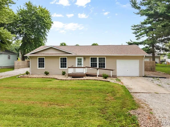 1405 Madison St, Gillespie, IL 62033
