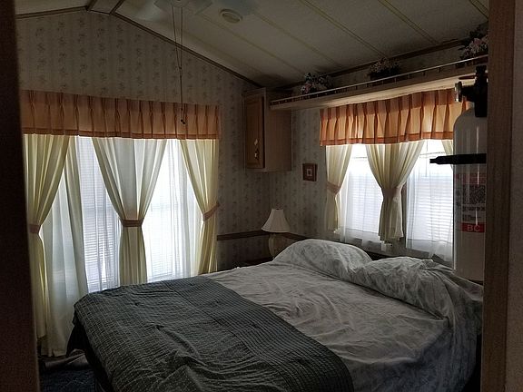 5th image of 14400 W Colonial Dr #11