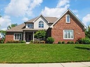10237 Water Crest Dr, Fishers, IN 46038