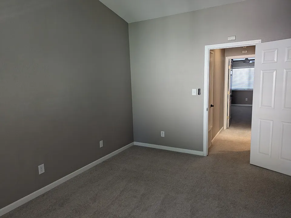 212 Garden Cmn #1